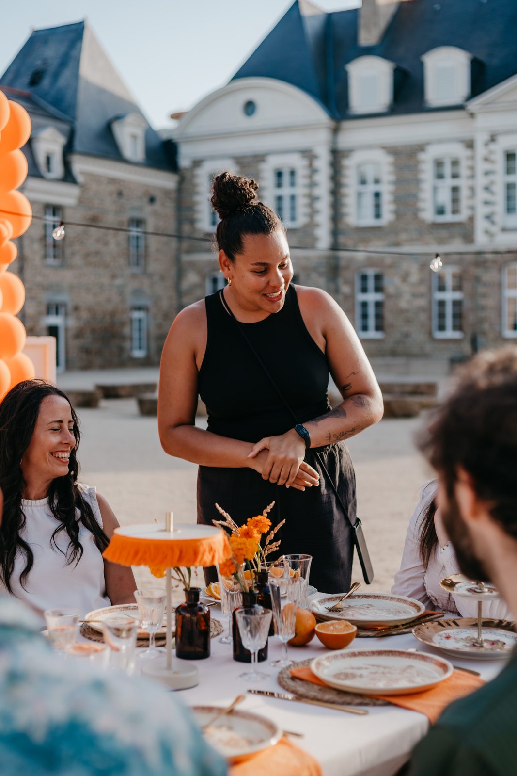 Dîner en extérieur au château