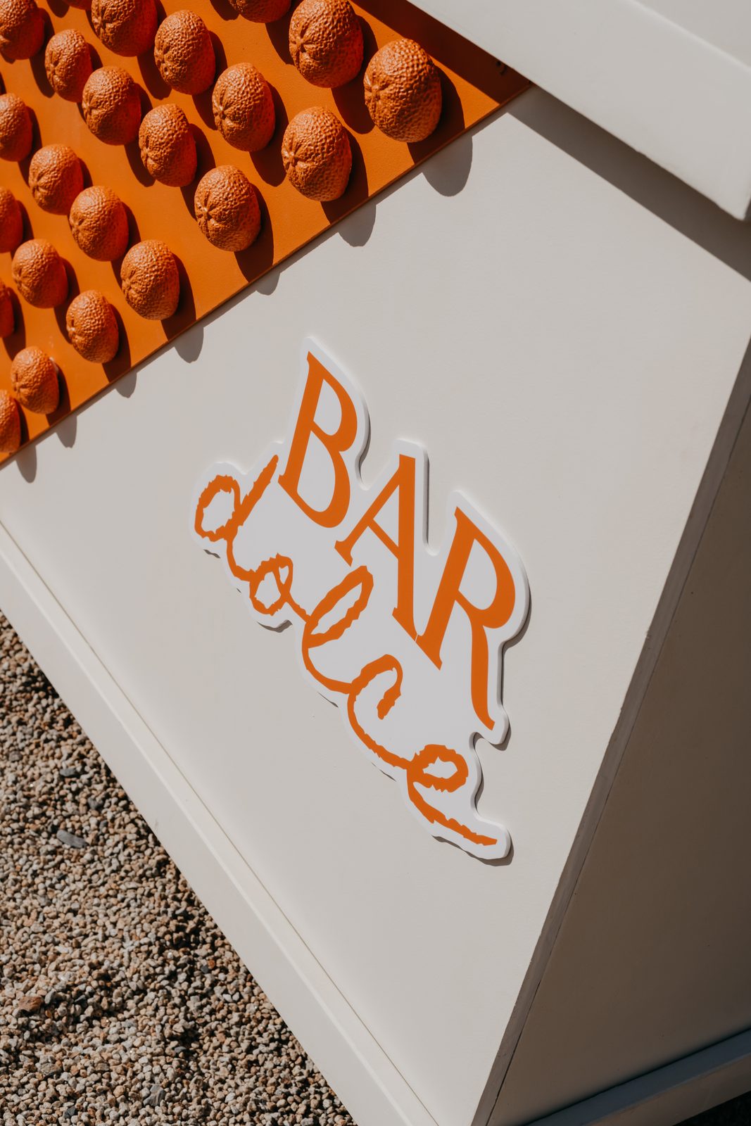 Enseigne Bar Dolce et oranges en relief